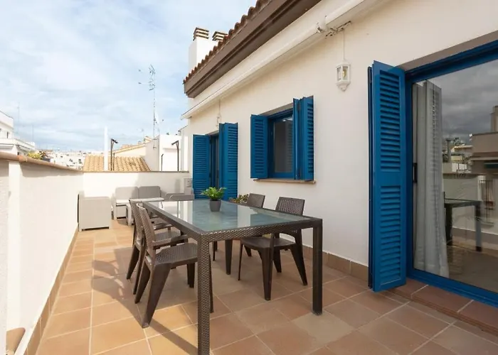 Lucas House Apartments By Sitges Group
